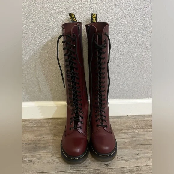 Dr Doc Martens Womens Size 5 Oxblood Red Leather Calf 20 Eyelet Boots - Picture 4 of 12
